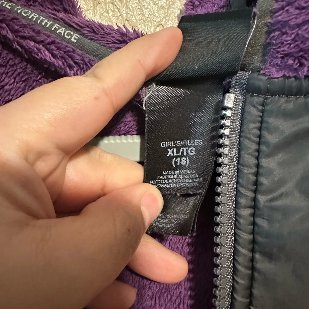 The North Face Girls XL Full Zip Jacket‎ Hooded Fleece Purple